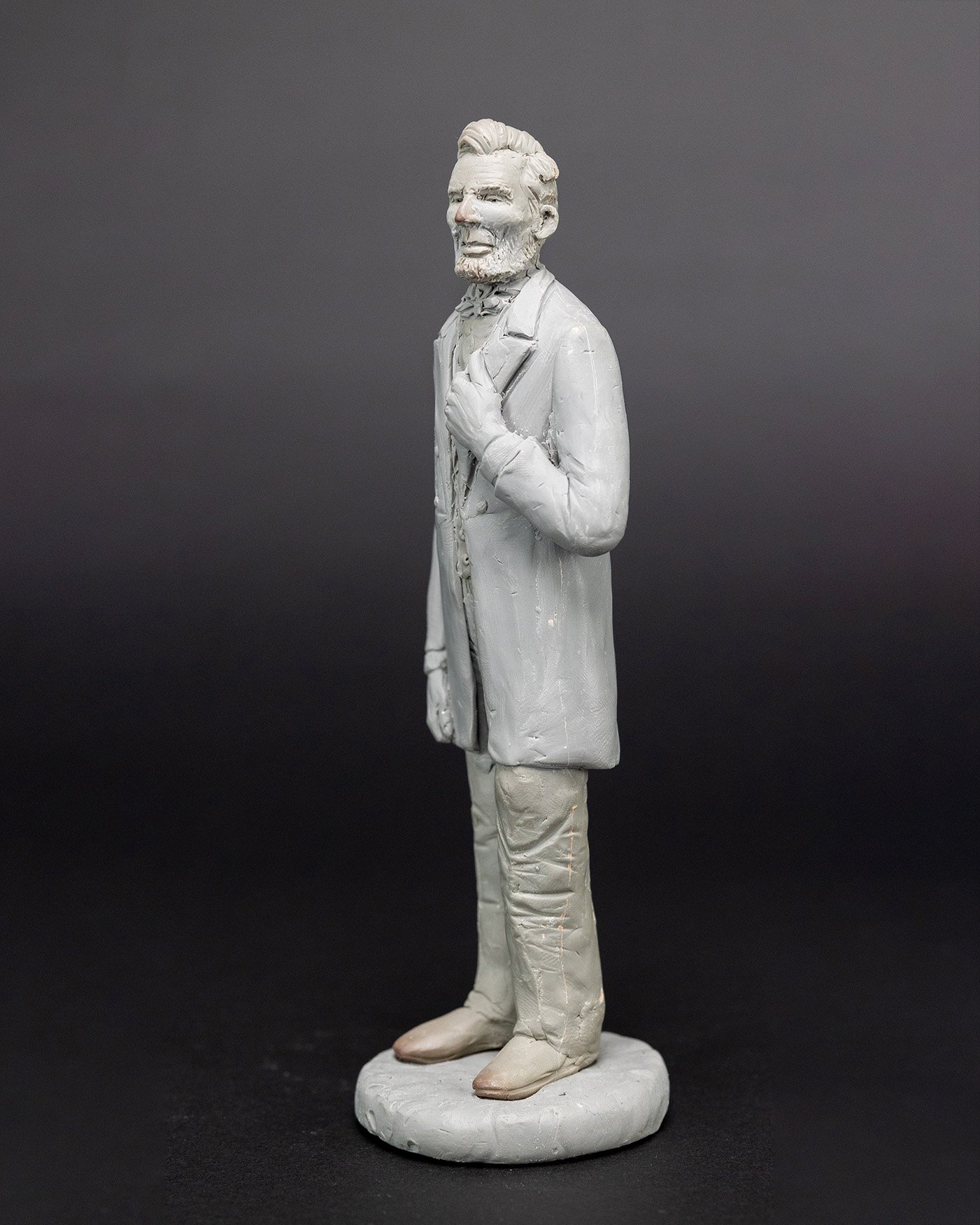 Abraham Lincoln, sculpture by Charlie McGrady, view 2