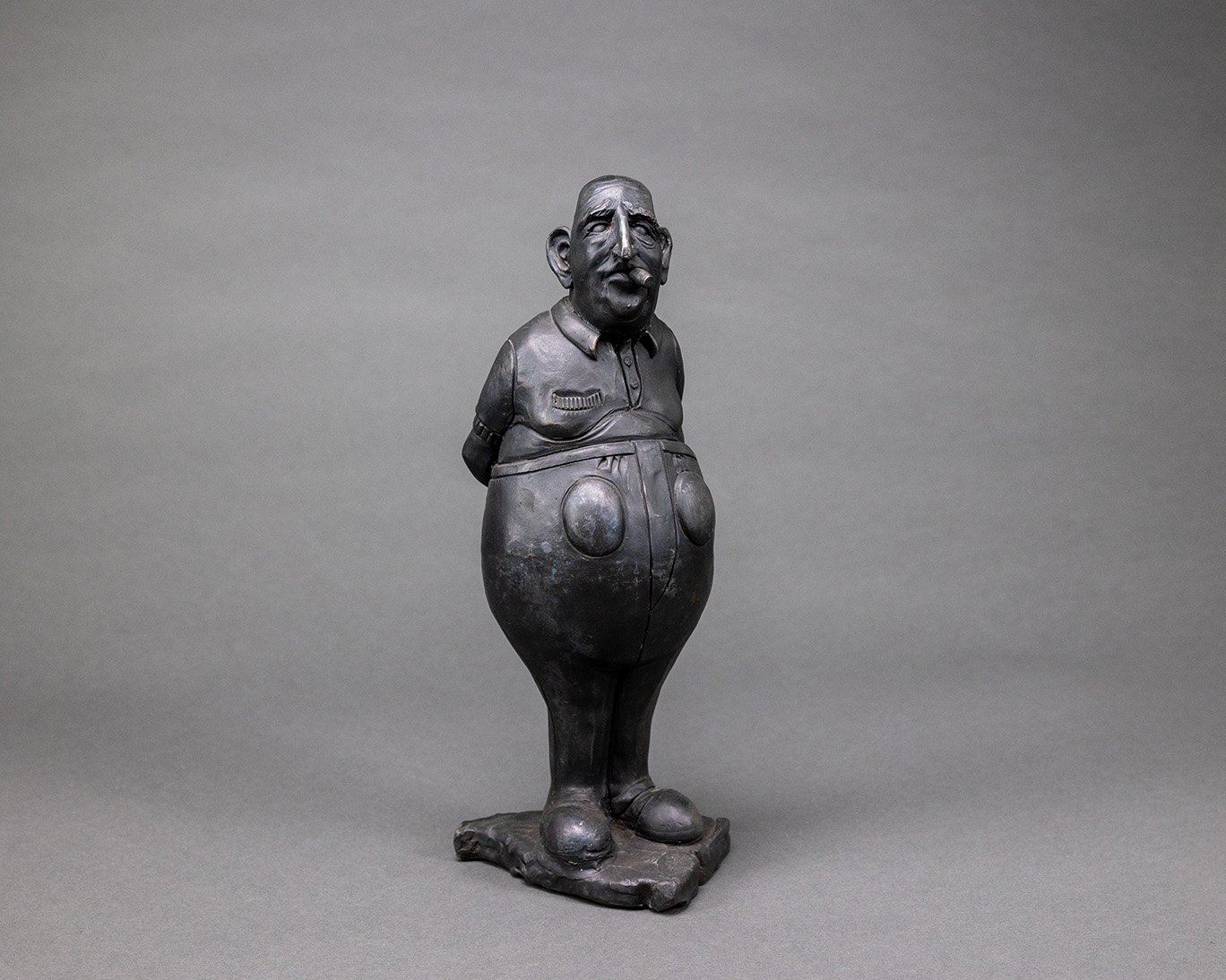 Country Club Guy, sculpture by Charlie McGrady, view 8