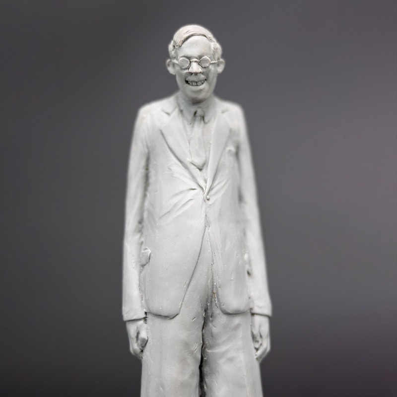 Robert Wadlow, sculpture by Charlie McGrady